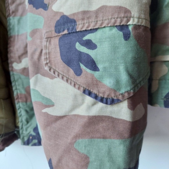 Men's Camouflage Coat SZ M Hunting Military Field Jacket With Liner Cold Weather - Picture 9 of 16